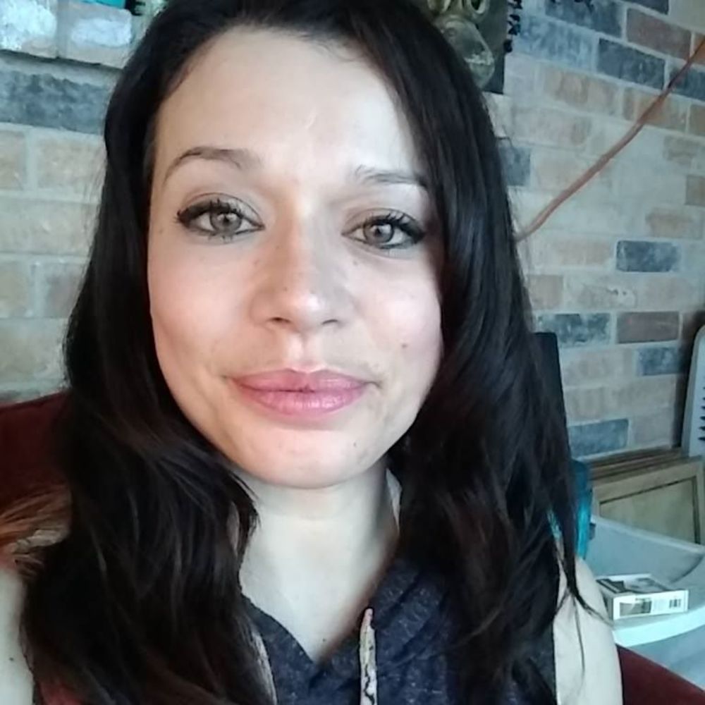 Meet your Posher, Niki
